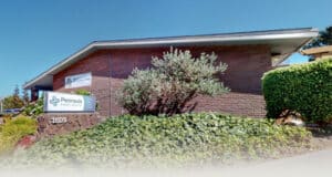 The front entrance to Peninsula Post Acute